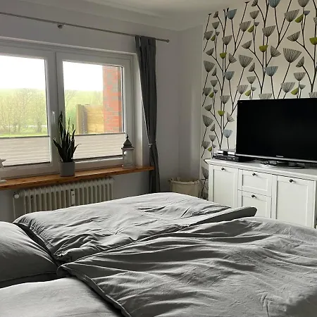 Freundliche Direkt Hinter Dem Deich